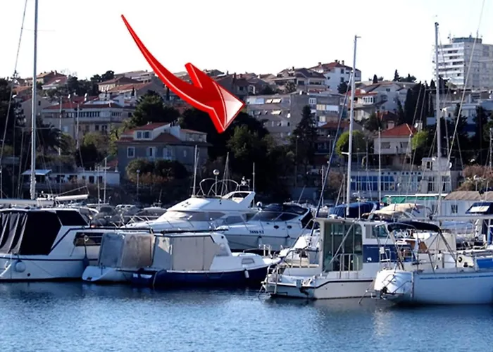 Sunny Near In * Split