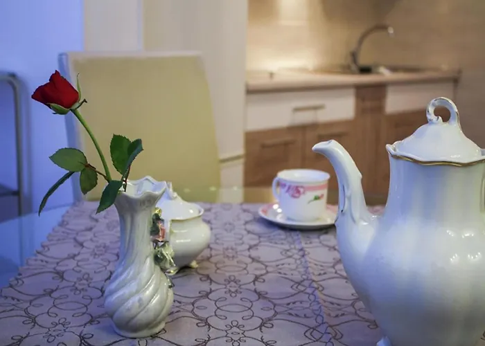 Sunny Near In Apartman *