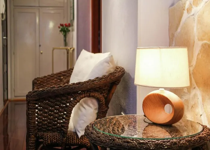 Sunny Near In Apartment Split